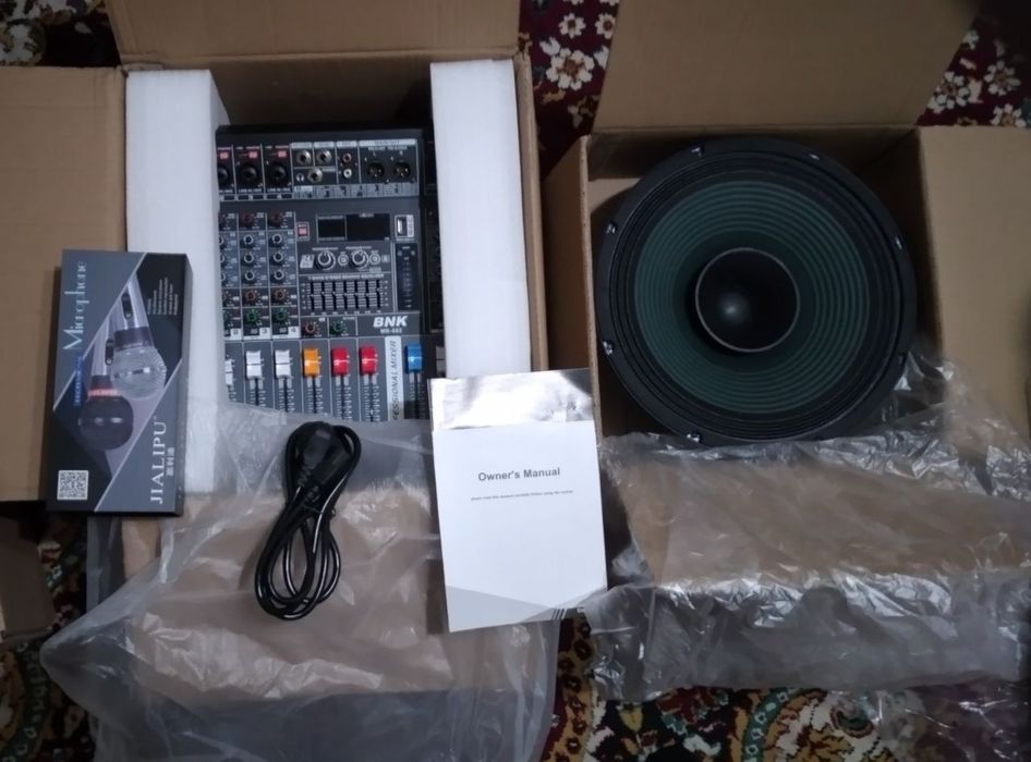 Усилитель Микшер Пульт микрафон комплект сотилади