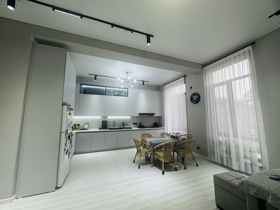 Дом продаётся Хушнут 2,7 соток 240 кв м 210.000&