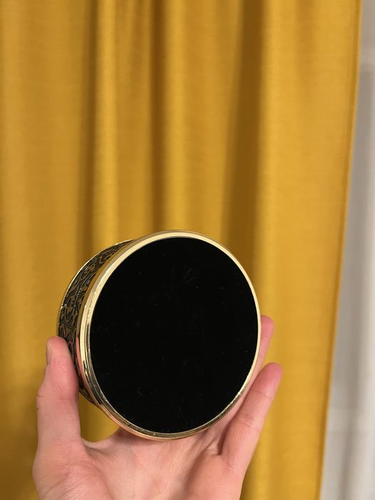 Set cadou elegant, 2 piese: scrumiera si bricheta