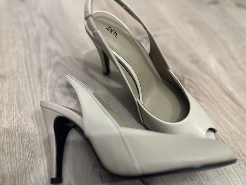 Босоножки Zara, бежевые