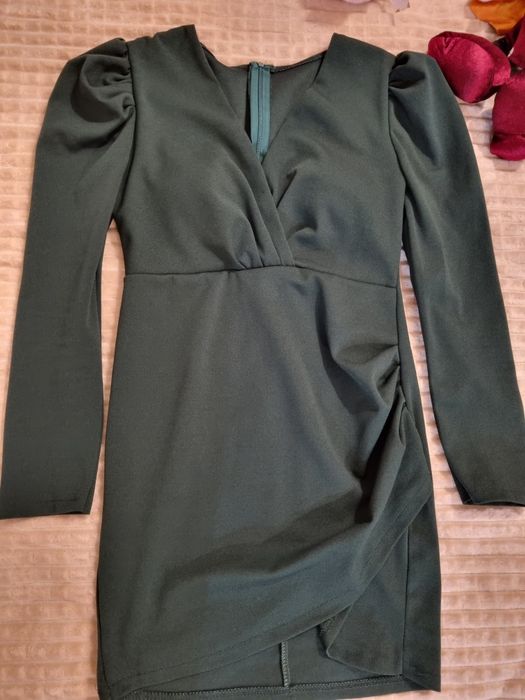 Vând set dama ocazie - 2 bluze și pantaloni nepurtate