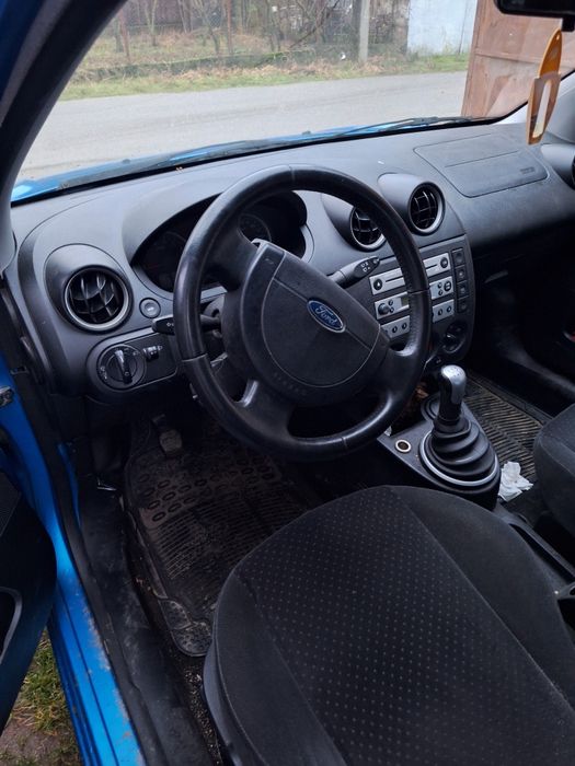 Ford fiesta 1,25benzina