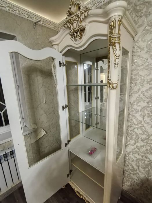 Продам срочно гарнитур