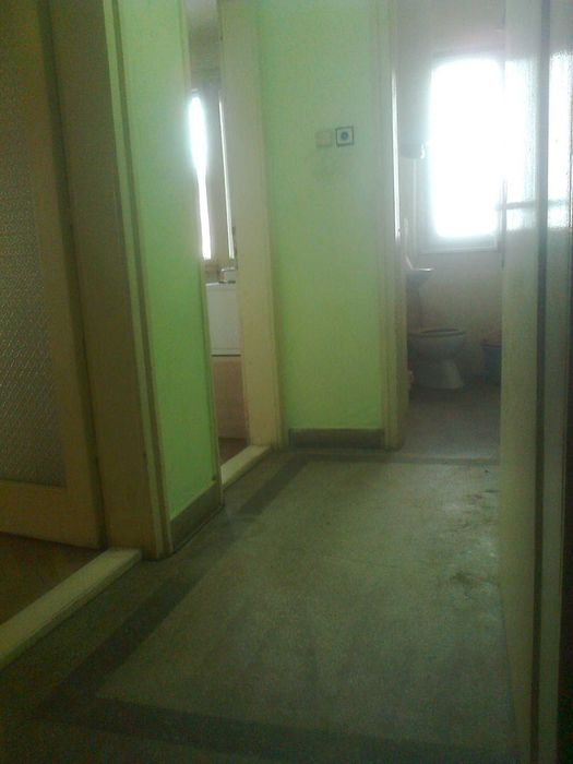 Тристаен в центъра