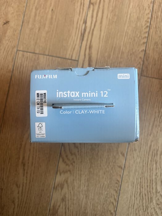 Camera instant Fujifilm Instax Mini 12, alb argila