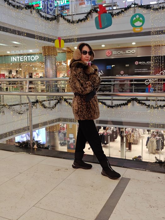 Шуба натуральная каракуля