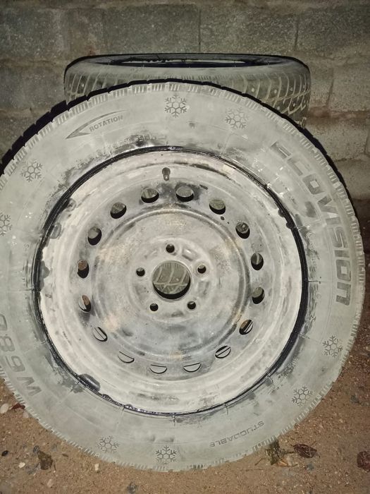 Зимние шины 4 шт