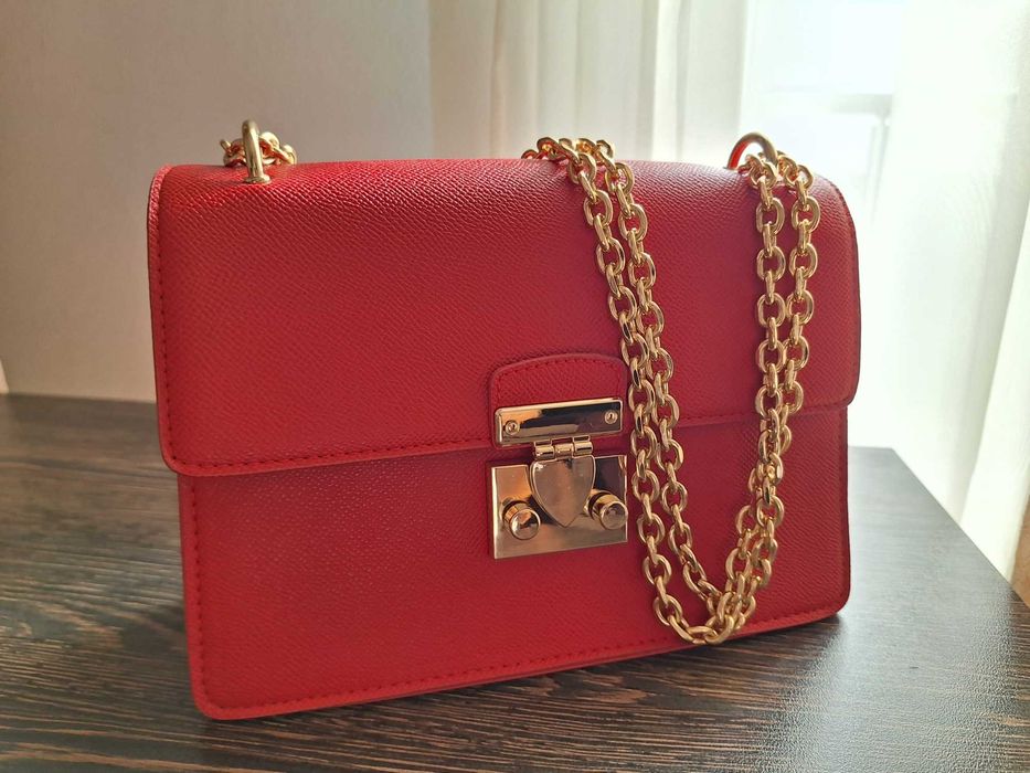 Нова дамска чанта