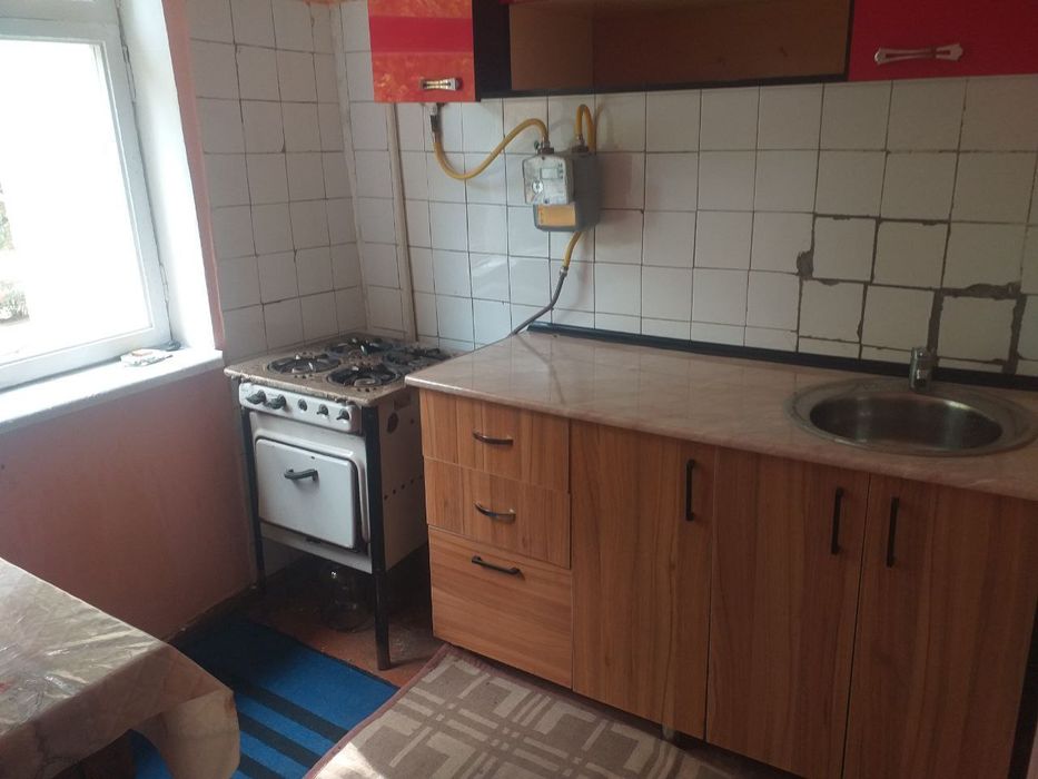 Продаётся 1 комнатная квартира в 1 микрорайоне