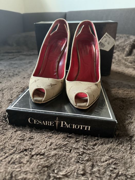 Обувки Cesare Paciotti