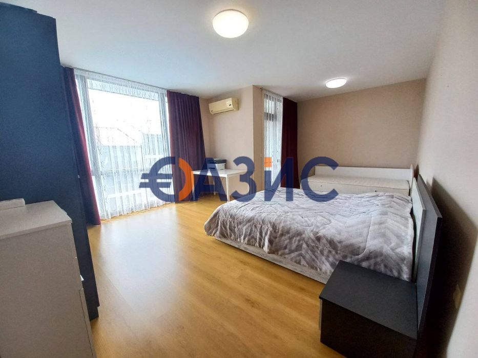 Продава се Тристаен апартамент в Несебър - 147 кв.м за 548 €/кв.м - Снимка #4