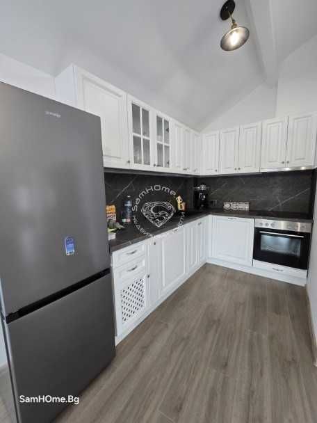 Дава се под наем Тристаен апартамент в Варна, Гръцка махала - 85 кв.м за 1100 € - Снимка #6