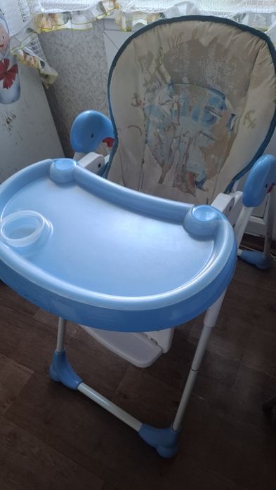 Продам стульчик для кормления