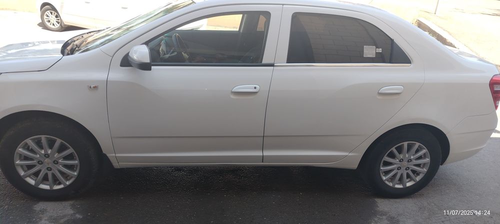 Zudlik bilan sotiladi