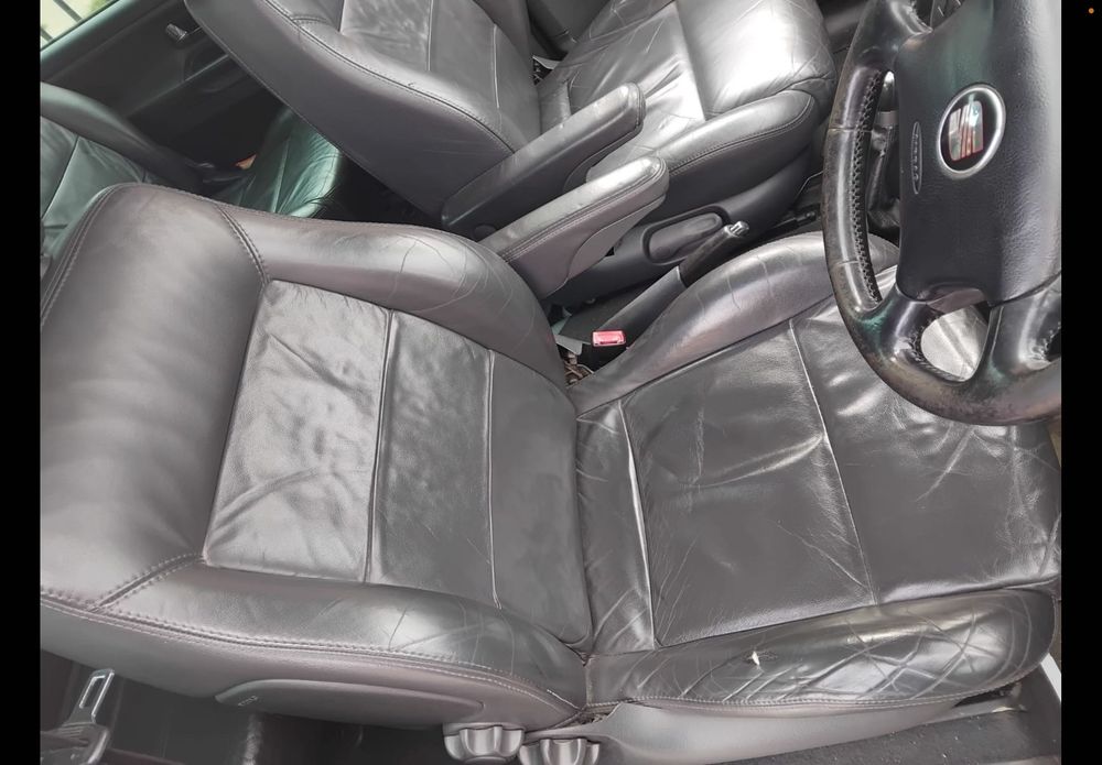 4 Scaune auto piele cu 2 încalzire frontala