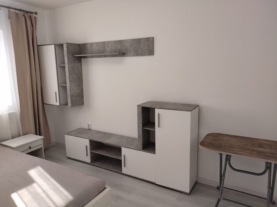 Închiriez apartament cu o cameră decomandat, balcon in Luncă Cetățuii