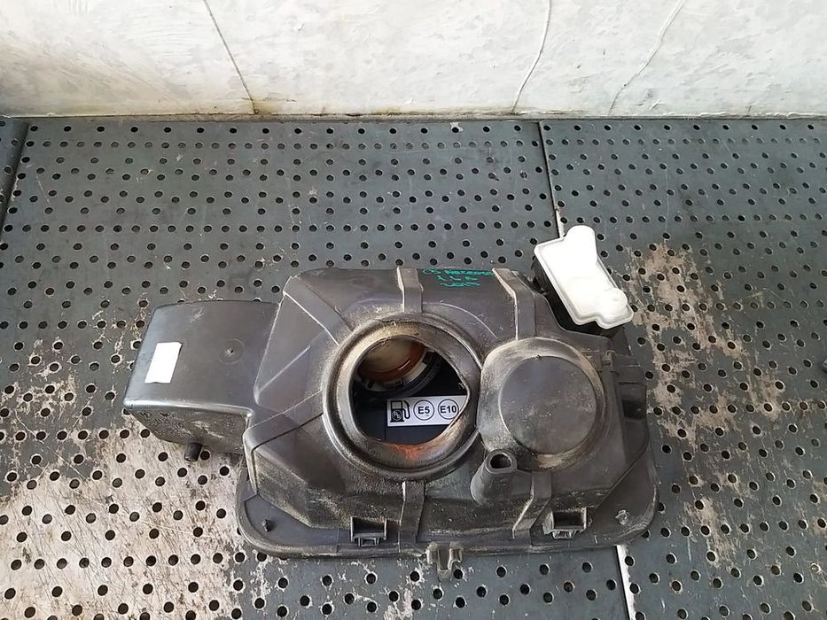 Capac usita rezervor cu buson citroen c5 aircross 9821394480 9825596780