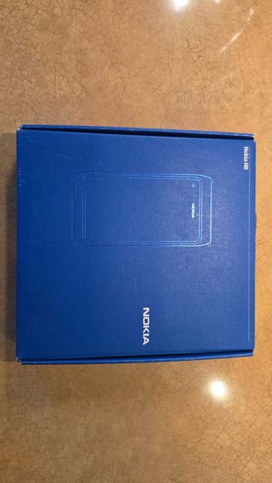 Telefon Nokia N8