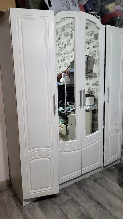 Продам шкаф 4 двери