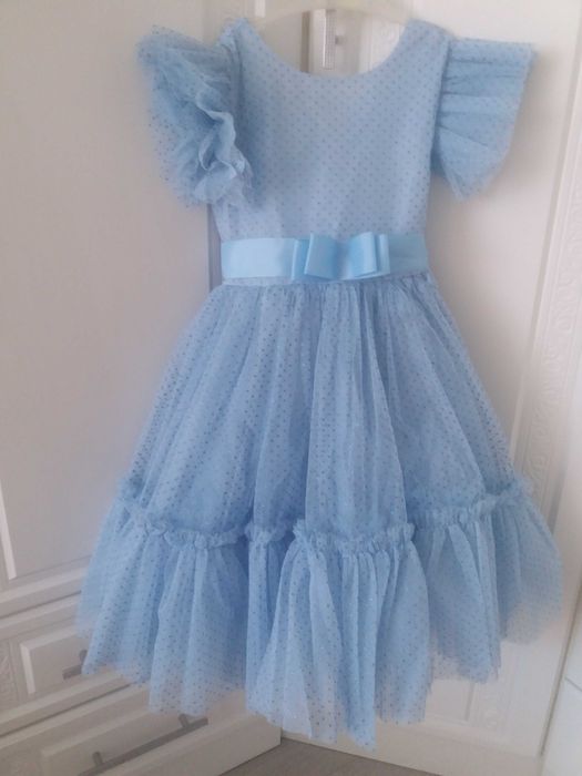 новое нарядное платье для девочки