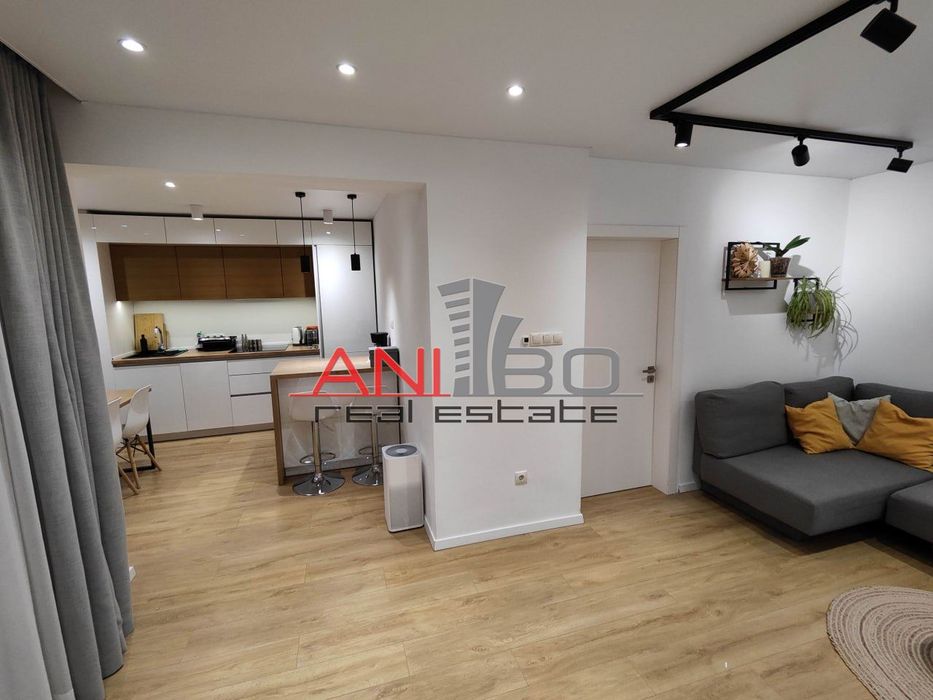 Продава се Тристаен апартамент в Варна, Център - 120 кв.м за 2742 €/кв.м - Снимка #5