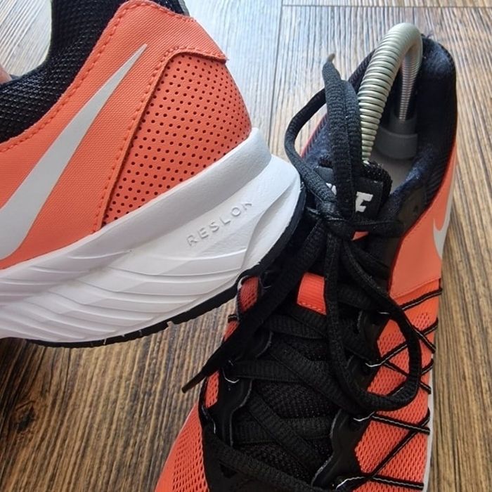 Страхотни дамски маратонки NIКЕ номер
40ти,без забележки, като нови ,