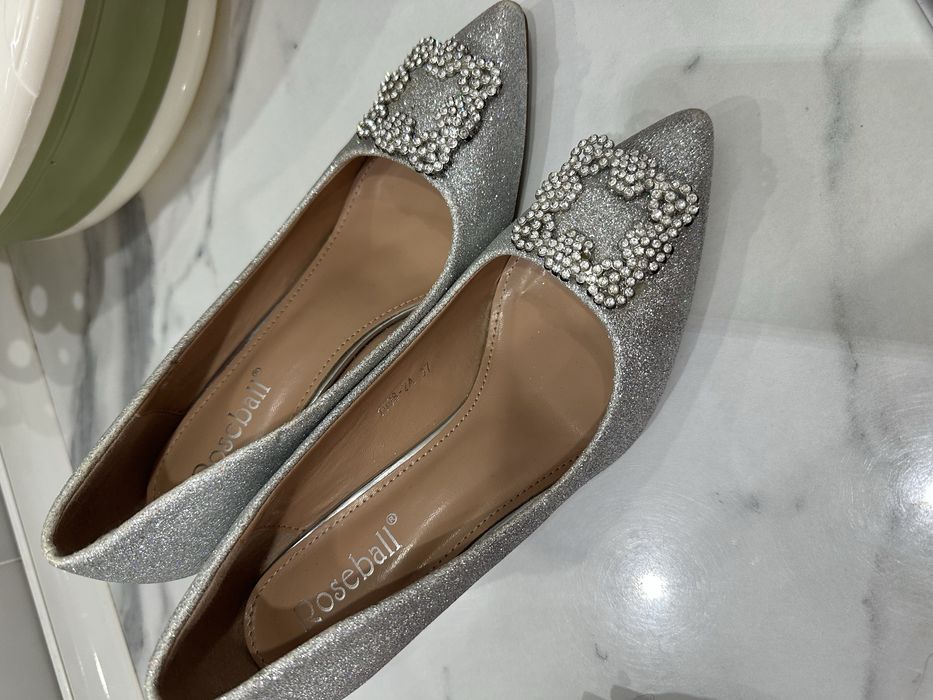 Туфли сатылады