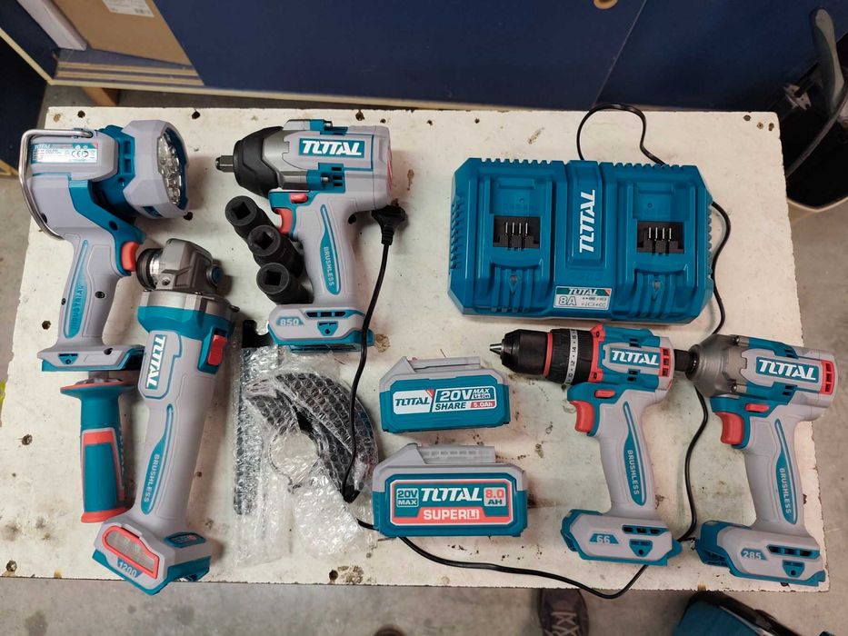 Гайковерт,перфоратор, ъглошлаиф,зарядно ,батерии-тотал