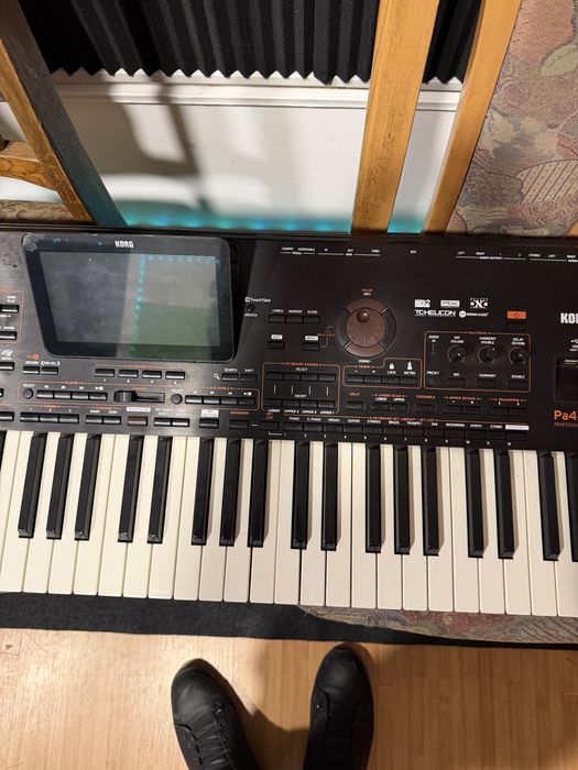 orga Korg Pa4.