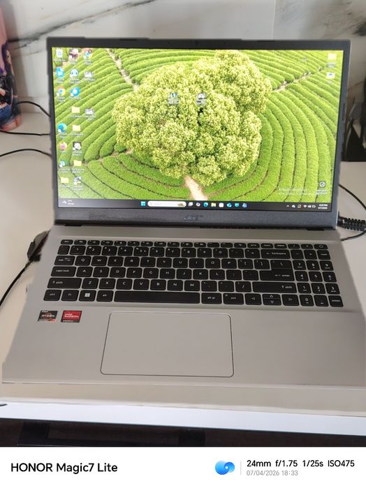 Laptop Acer Aspire aproape nou  3 A315-44P-R5AZ Amd Ryzen 7 5700u Pana La 4.3ghz, 15. Full Hd 16gb Ssd 1tb Amd Radeon Free Dos Argintiu
