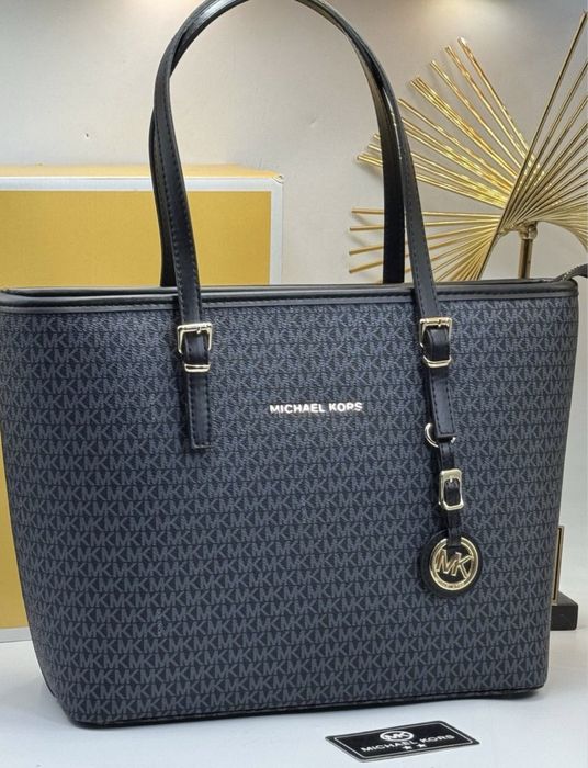 Geanta Michael Kors Dimnesiuni 32/28