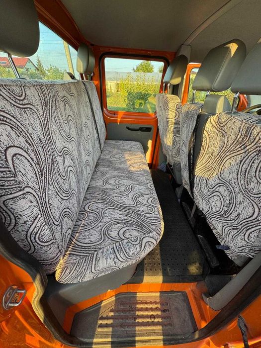 Volkswagen Transporter T5 2012 DOKA/2.0 TDI/ 140 CP/CLIMA