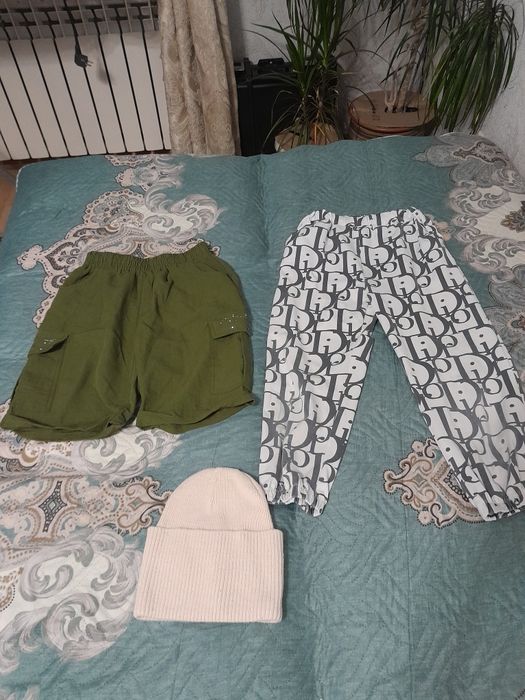 Продам пакет  вещей для девочки