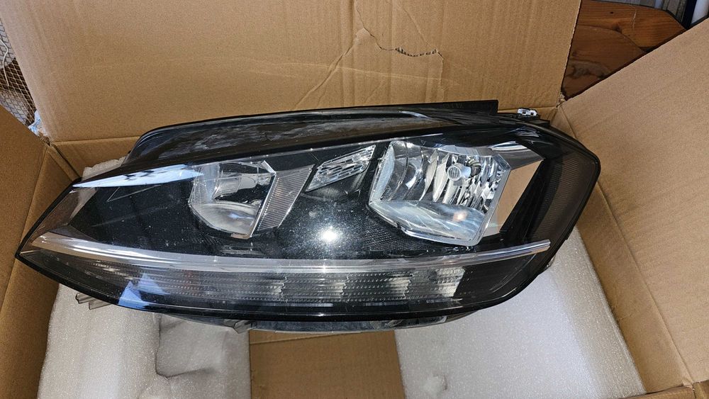 Set Faruri si Stopuri Volkswagen Golf 7