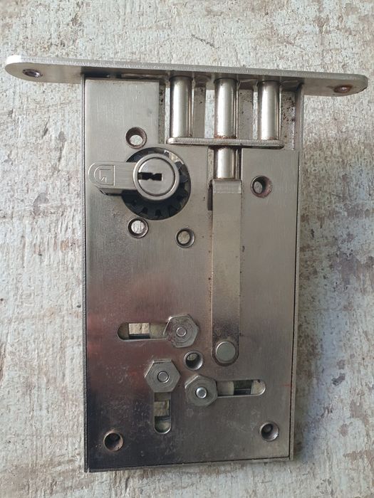 Секретна брава Locksus