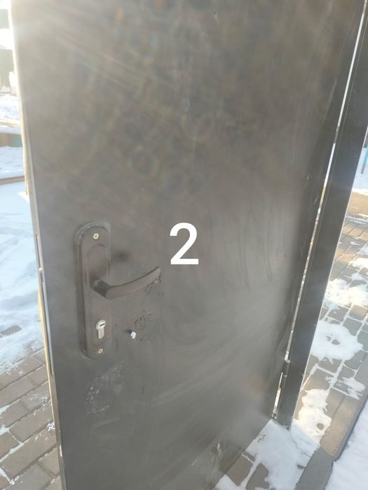 Продам 4 двери б/у ,ЧИТАТЬ ОПИСАНИЕ