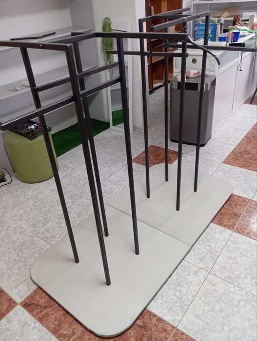 Сглобяем двоен стелаж за дрехи