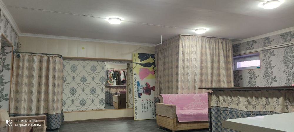 Тикувхона сотилади, домни подвалида