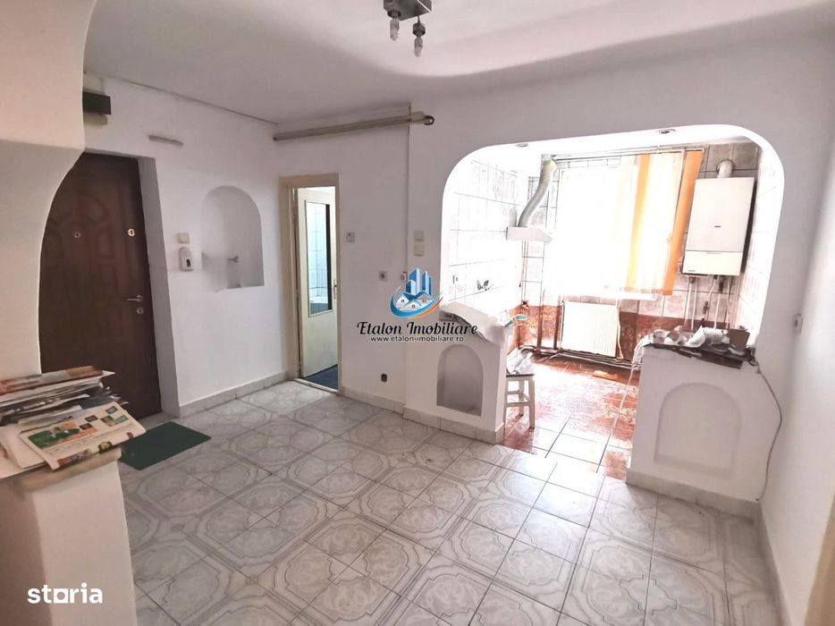 Apartament 3 camere decomandat, 2 bai, Scoala 10, Precista — fotografia 1