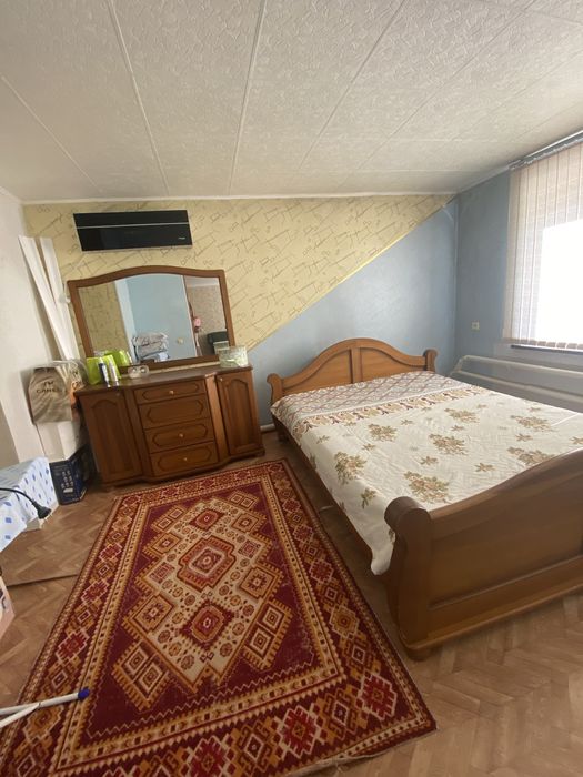 Продам частный  2х этажный дом.