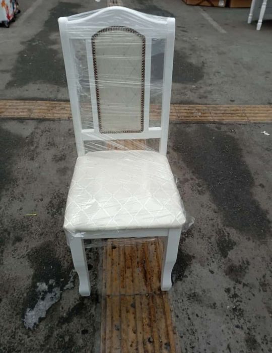 Стол, стулья. Новые, в упаковке