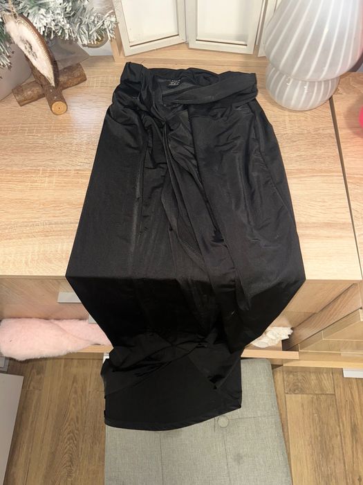 Лятна черна пола