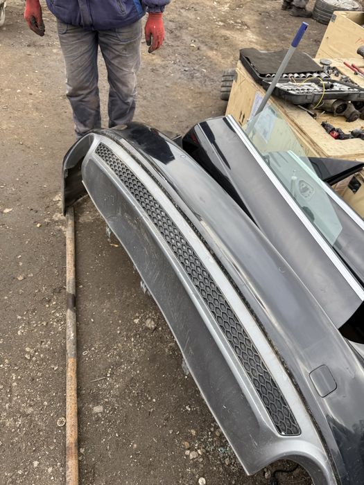 Задна Sline броня за Audi A7 4g8 C7 Ауди А7 с отвори парктроник оригин