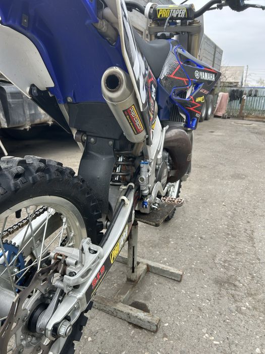 Кроссовый мотоцикл Yamaha