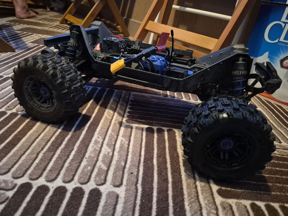 Vand automodel Traxxas Maxx