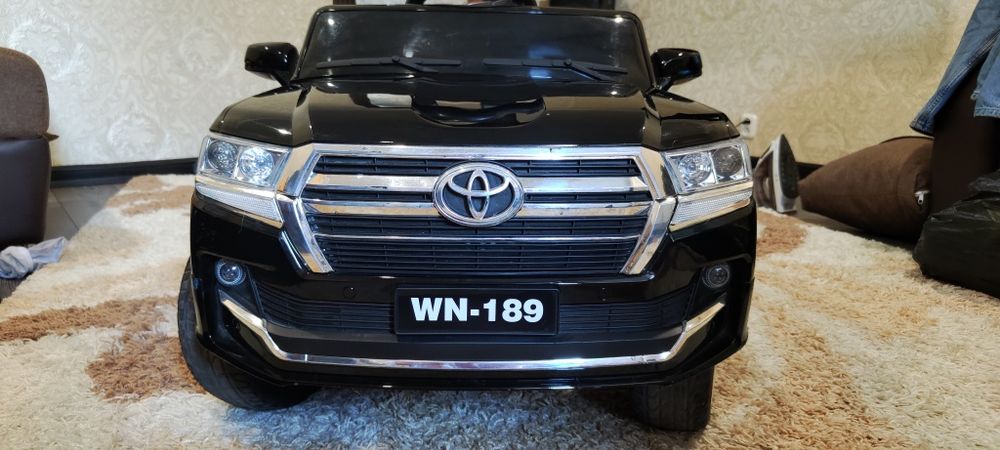 Детский электромобиль