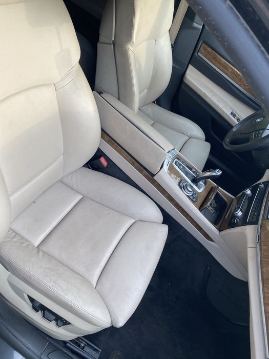 Dezmembrez bmw seria 7 F01 plansa bord interior