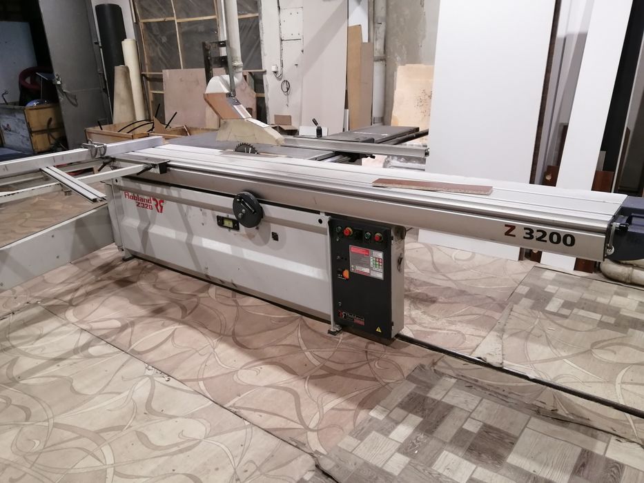Станок форматно-раскройный Robland Z3200