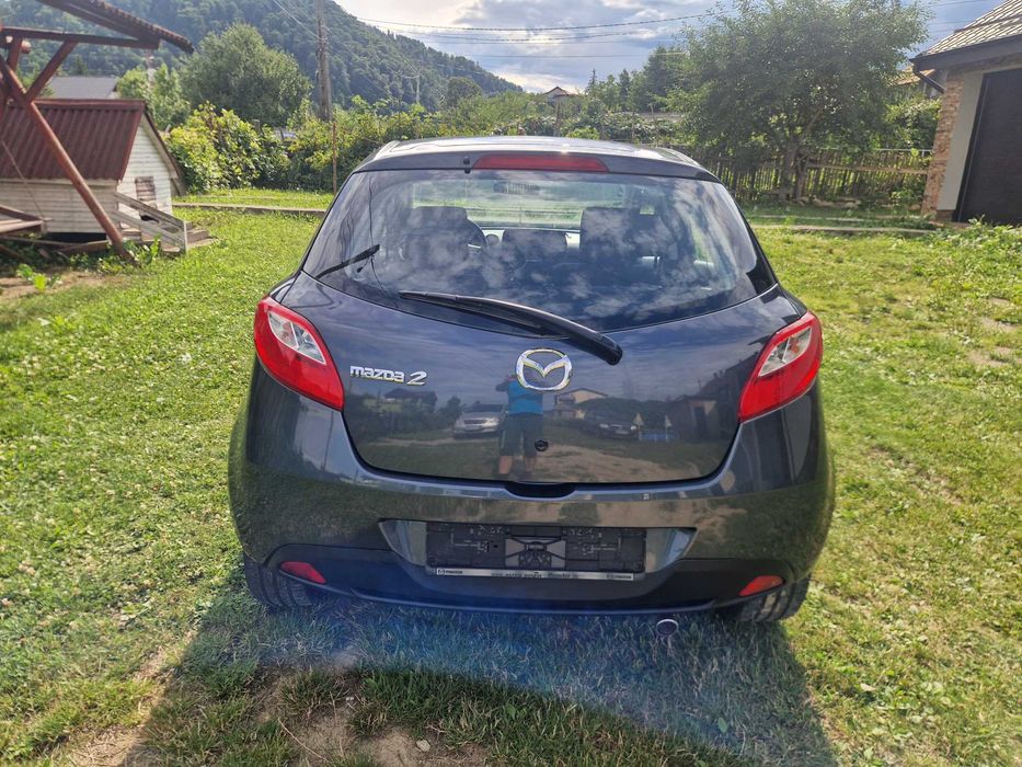 MAZDA 2 2009 — imagine 4