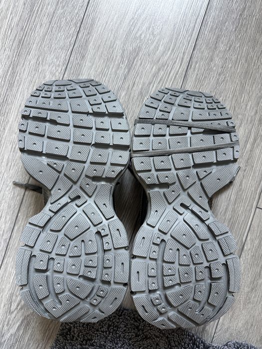 Balenciaga 3xl noi